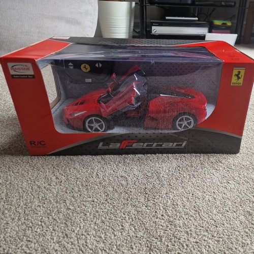 Offizielles rastar laferrari - offizielles,