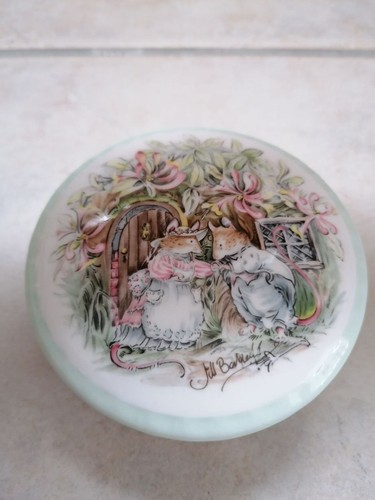 Brambly hedge trinket - brambly,
