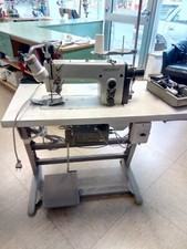 Dürkopp- Industrienähmaschine Typ 271 mit Fadenabscheder