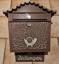 Briefkasten mit Zeitungsfach, 2 Schlüsseln, Braun / Bronze