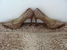 schöne Damen HIGH HEELS  -
