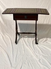 Beistelltisch Mahagoni, 1 Schublade, antiker Klapptisch aus Holz, mit Leder