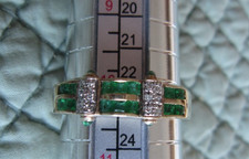 Edler SMARAGDRING mit kl. Diamanten, HARRY IVENS, 375 GG, 9k,  Gr. 63, gepflegt