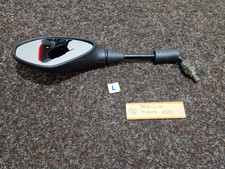 Aprilia RC Mana 850 Spiegel