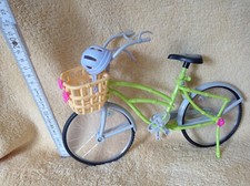 Barbie Fahrrad grün mit Helm
