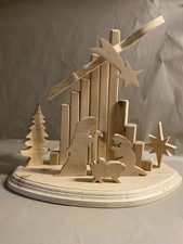 Krippe Holz Natur mit LED