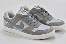 Nike Delta Force Herren Sportschuhe Sneaker  EUR 44 Nr. 25-N 758