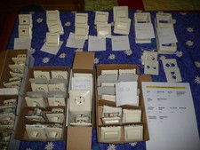 73 Teile Jung : Schalter, Steckdosen, Rahmen und div. Kleinteile,  Cremeweiß