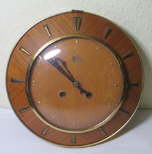 alte DDR Wanduhr vom VEB