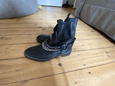 Zara Leder Boots mit Ketten