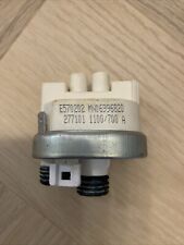 Miele Druckwächter Niveauregler Niveauschalter M.Nr 06996820 , 277101 1100/700A