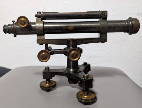 Antikes nivelliergerät - antikes,