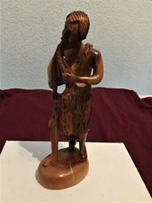 Man spielt Dudelsack aus Olivenholz  Höhe ca 22 cm Breite ca 8 cm