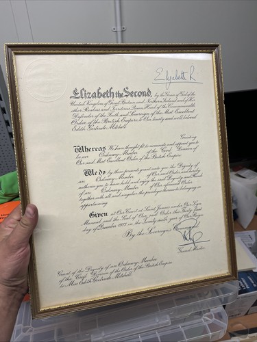 Queen elizabeth signed - queen, ii