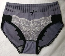 Bikini Slip Damen Gr. L (40), dezente Kompression, Spitzenbesatz