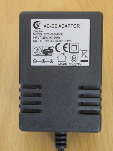 Adaptor 6 v - dc,