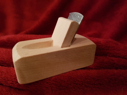 Holzhobel flaschenöffner - holzhobel,