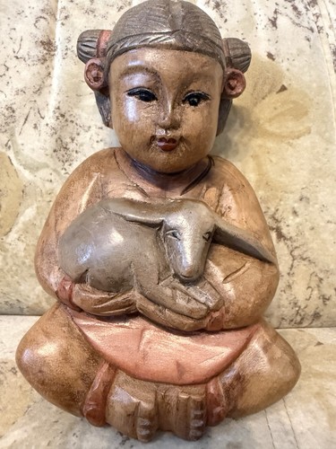 Handgeschnitzte holzfigur - holzfigur, im