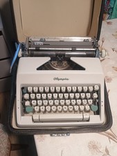 Olympia Schreibmaschine mit