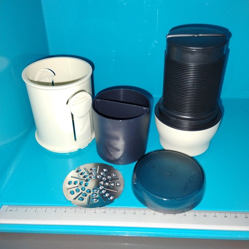 Tupperware c107 parmesan - c107,