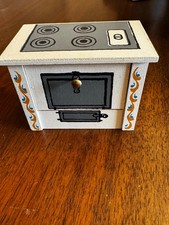 Dora Kuhn dollhouse white wood