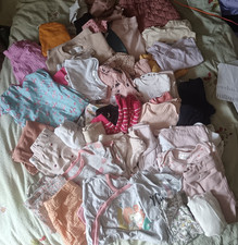 Gemischte  105tlg.  Babysachen Gr.50/56 - 86 für Minigirls
