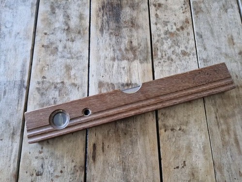Alte wasserwaage aus - aus, holz