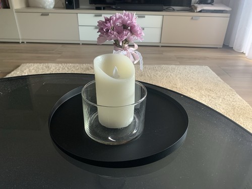 Design tablett aus metall - tablett,
