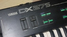 Yamaha DX27S - 61 Tasten Synthesizer mit Lautsprechern   vintage  !  sammler !!