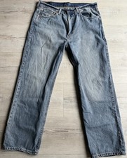 LEVI‘s 565 Straight Leg