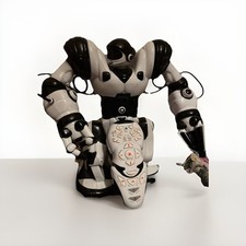 WowWee Ltd 2004 Robosapien