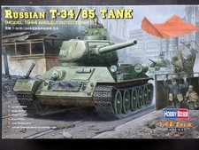 " RUSSIAN T-34/85 TANK " HOBBY BOSS in 1:48 UNGEBAUT / INNENEINRICHTUNG / 100%