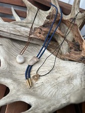 nordische Ketten aus Naturmaterialien