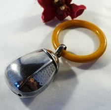 alte Rassel Babyrassel