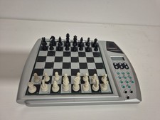 Sprechender Schachmeister 3000