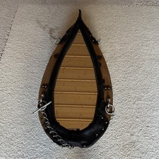 Spiegel in Ochsengeschirr