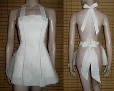 WEISSE LATZSCHÜRZE -