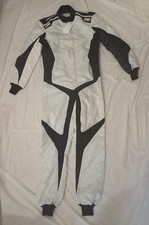 LEICHTER FEUERFESTER ANZUG