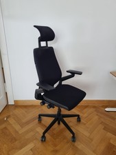 Steelcase Gesture ergonomischer Premium-Bürostuhl mit Kopfstütze – Schwarz