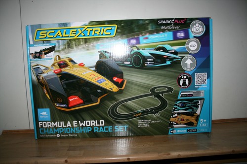 Scalextric rennbahn formula - ,