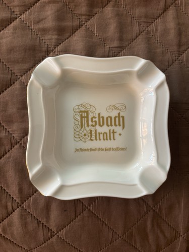 Aschenbecher asbach uralt alt - uralt,