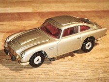 JAMES BOND 007 ASTON MARTIN