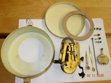 Altes Uhrwerk aus Keramikküchenwanduhr Diehl