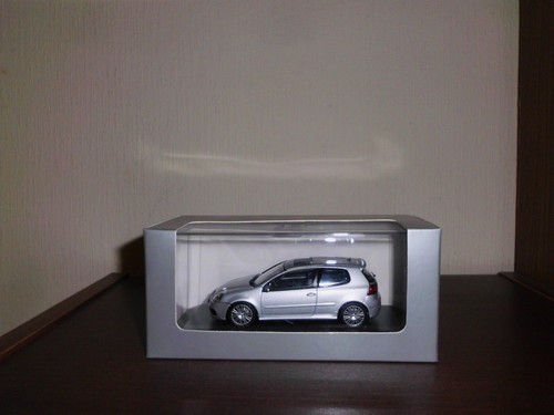Golf r32 minichamps - , v