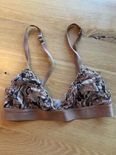 Love Stories triangel BH