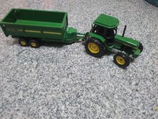 Ertl John Deere mit Anhänger