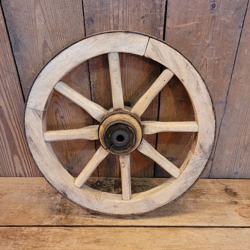 Altes wagenrad 31cm - altes,