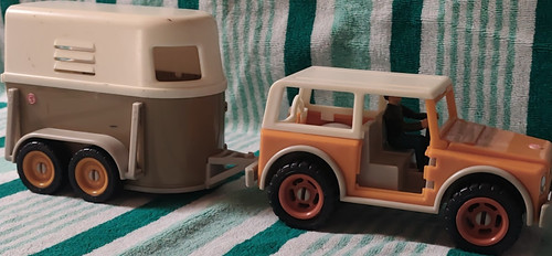 Spielzeug jeep geländewagen - spielzeug, jeep/geländewagen