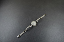 Damenarmbanduhr und Band