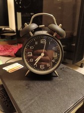 Retro-Wecker Mechanischer Sound mit Batterie in Schawarz